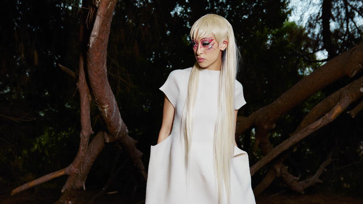 Katta eshak lesbian porno Bitta mushuk yalagan